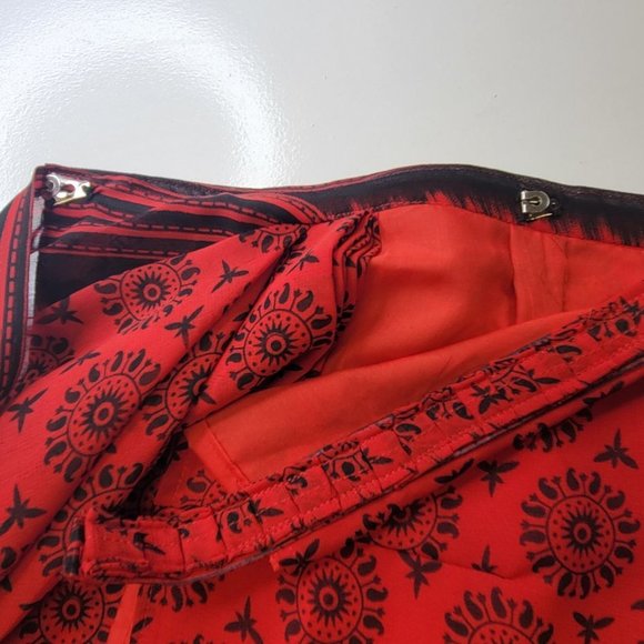 Red and Black Pre Stitched PRE-PLEATED Saree Adjustable Waist - NEW! - Picture 9 of 10